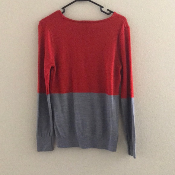 Color-block Pull-over sweater - Picture 3 of 3
